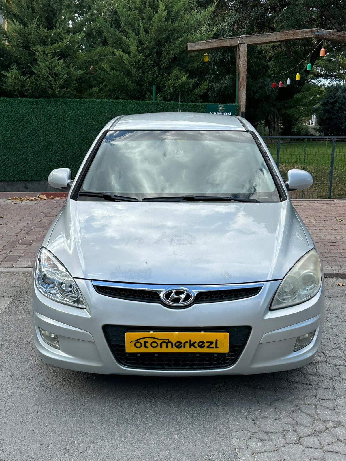 HYUNDAI i30 4